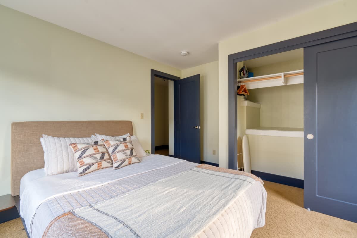 Residence image 3