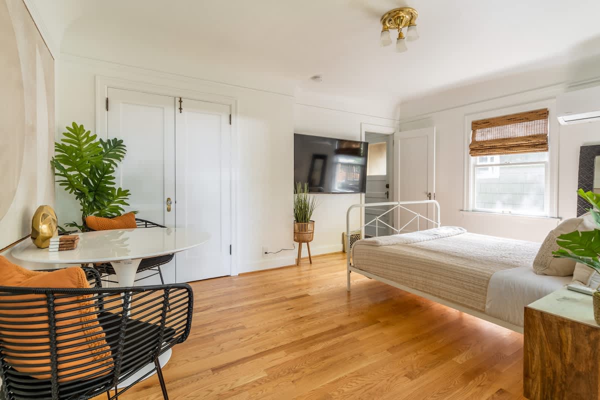 Residence image 1