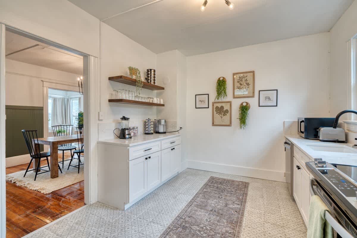 Residence image 3