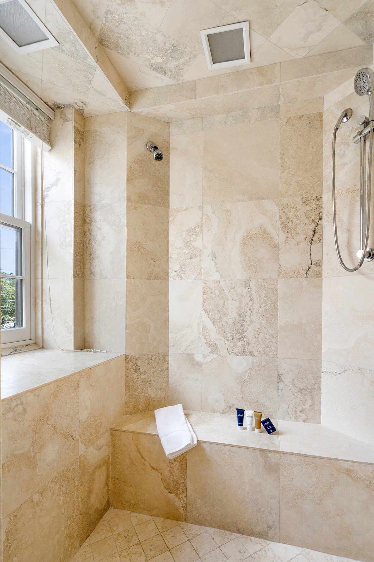 Tully Alley: NY Times Featured Charming Home image 34