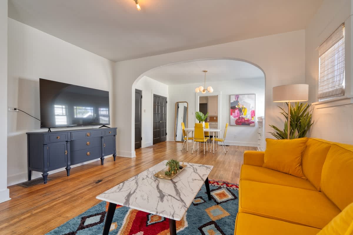 Explore Portland from a stylish Art Deco retreat in Portland, OR