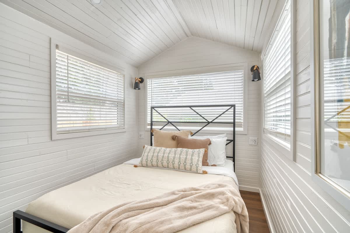 Residence image 2