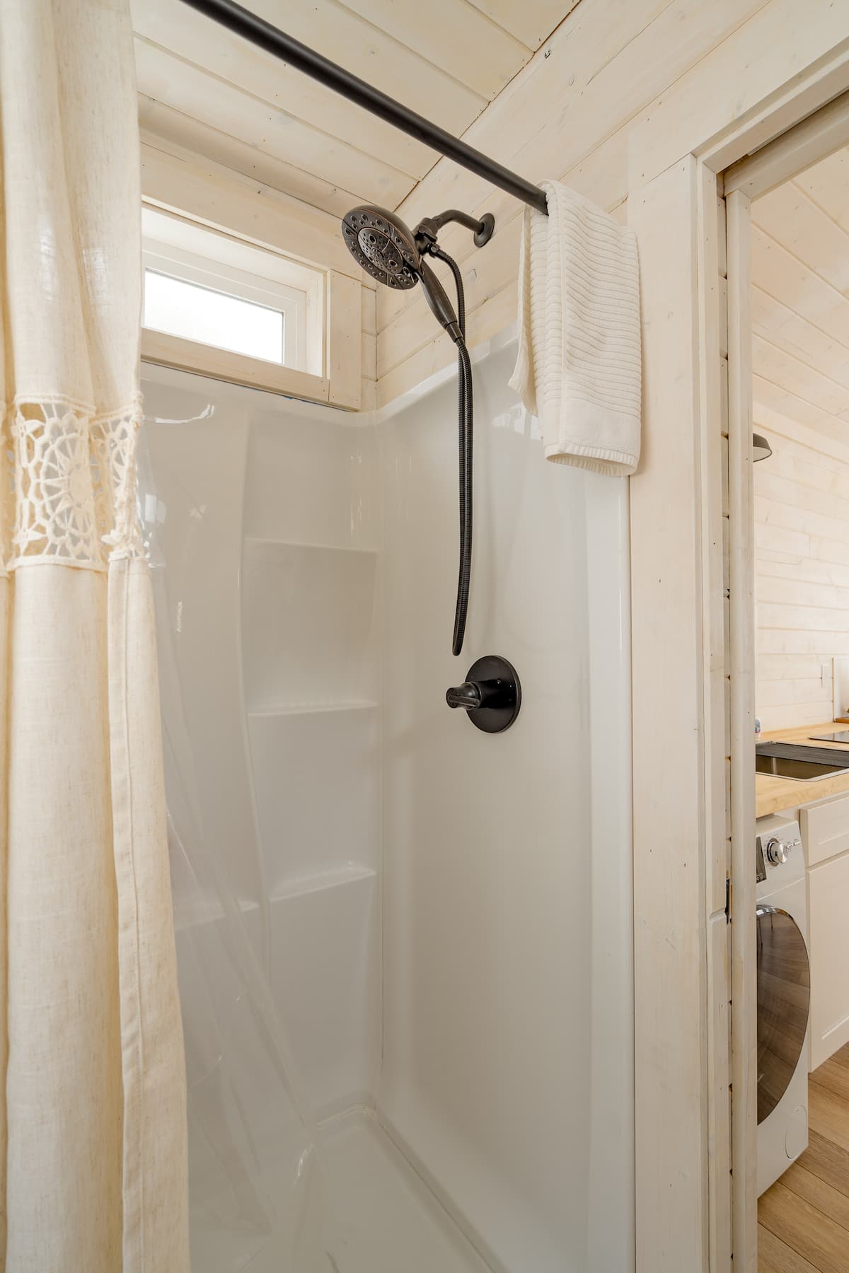 Residence image 3