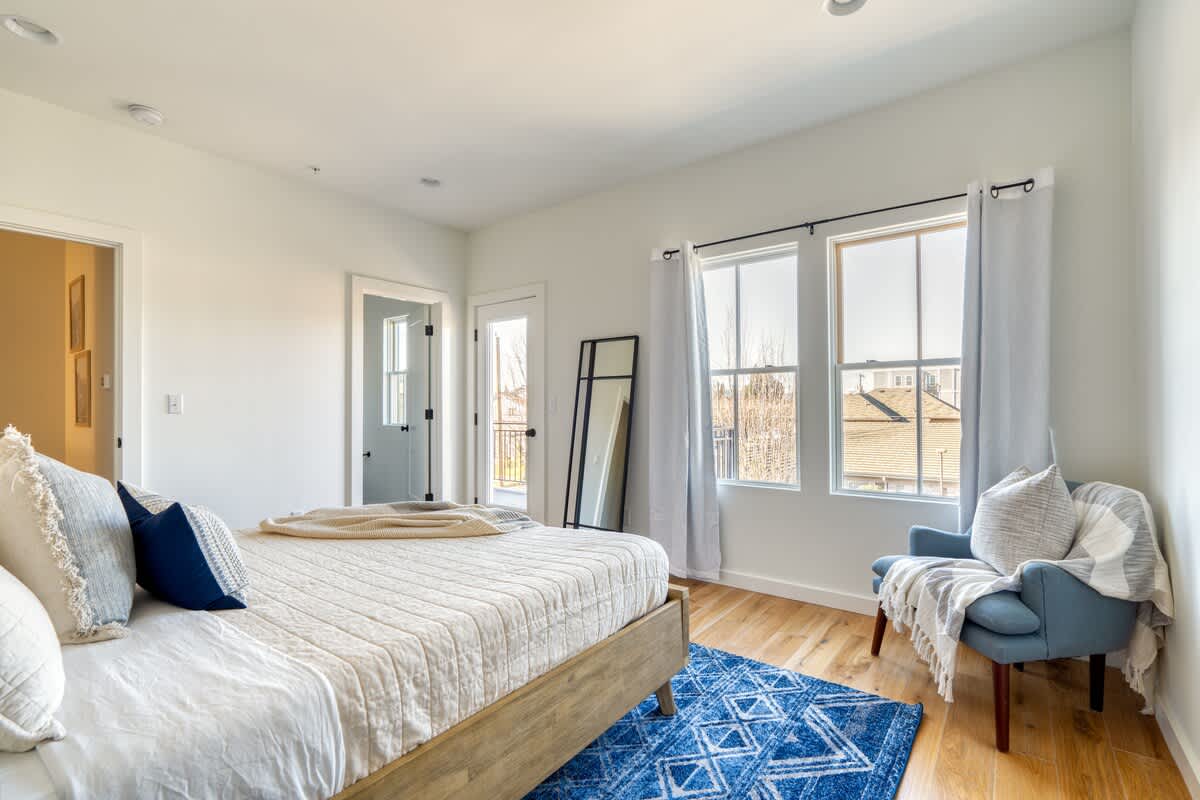 Explore upscale living in the heart of Portland in Portland, OR