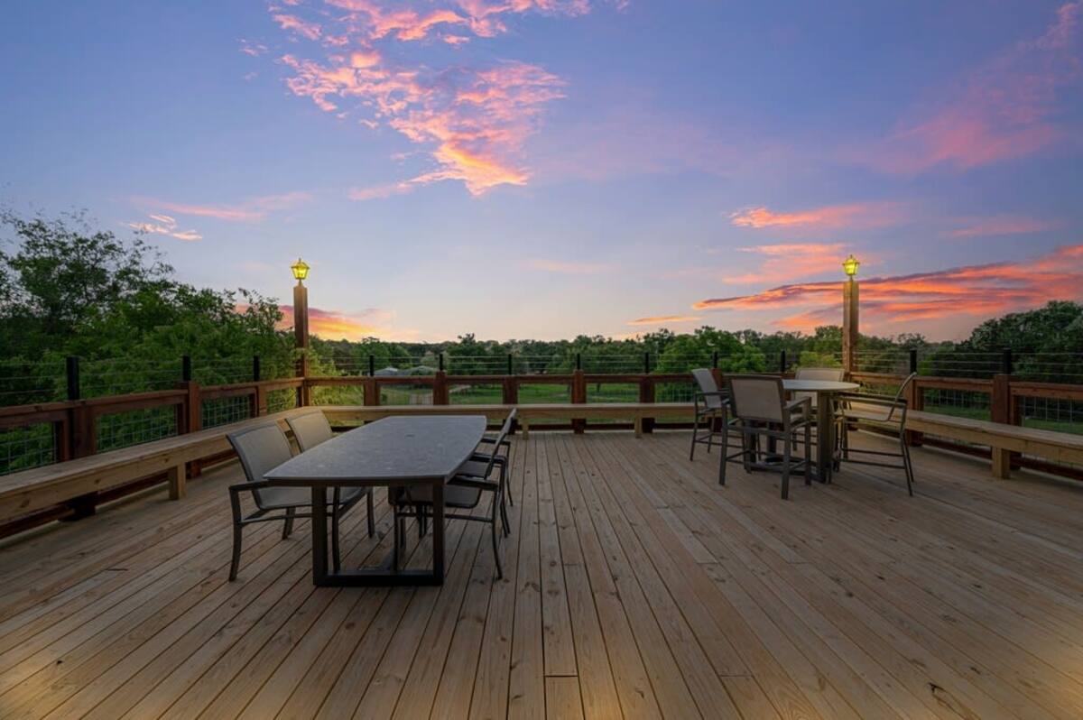 Deck