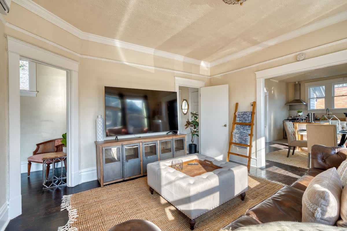 Residence image 1