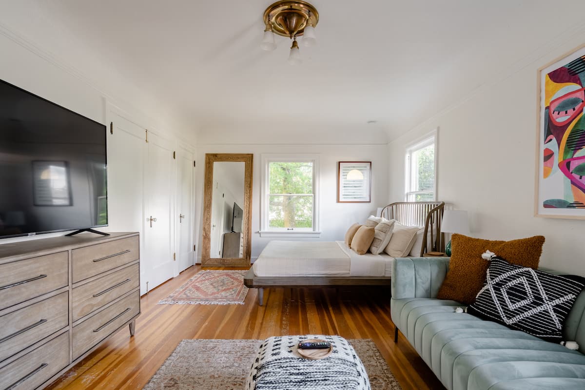 Residence image 2