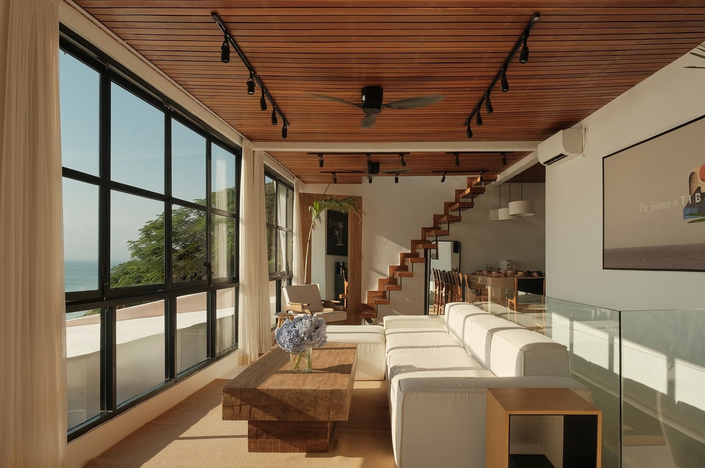 Scandinavian Designer Gem: Hot Tub ~ Fire Pit ~ EV