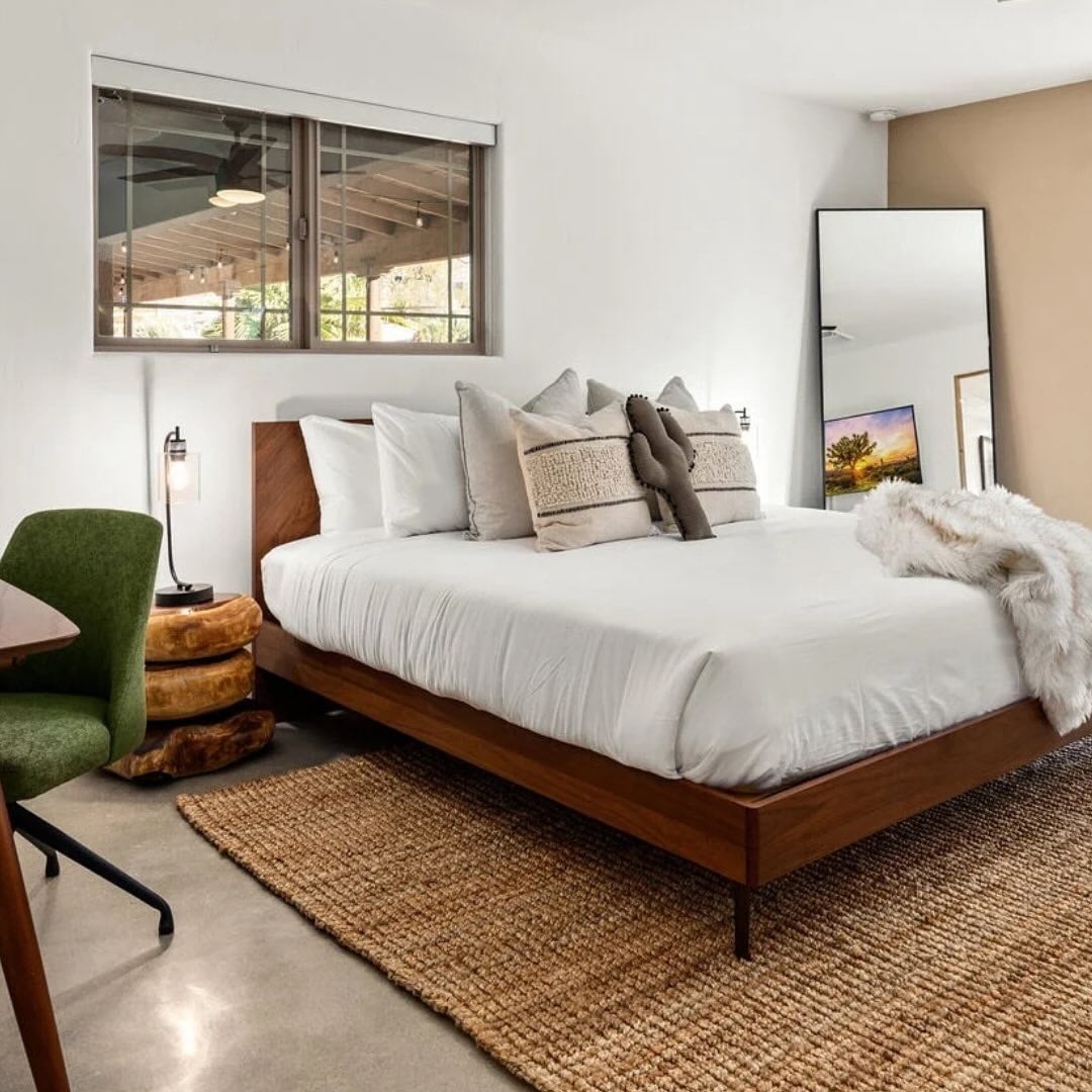 Alta House by Fieldtrip | Estate Near Park w Pool