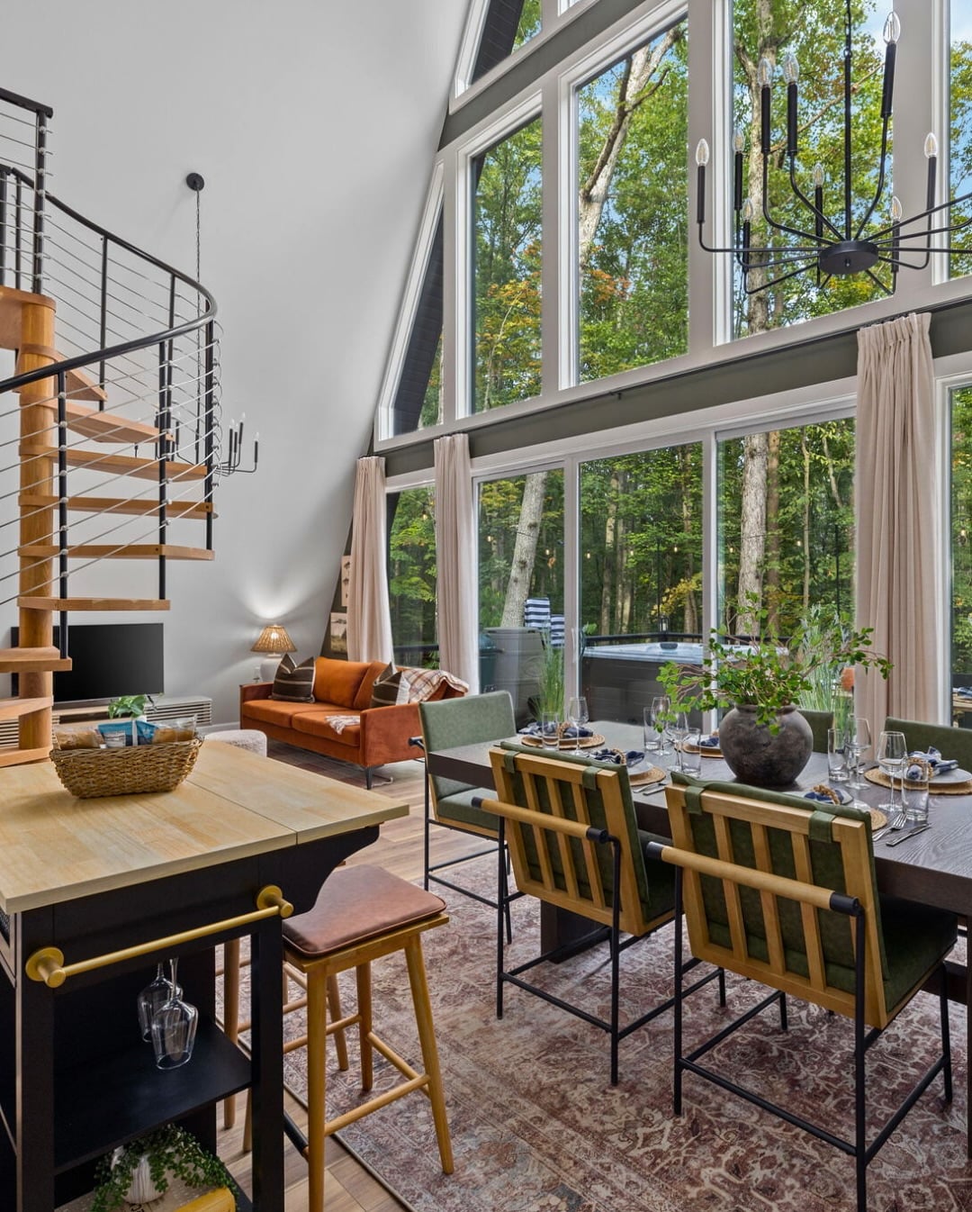 Ridgeview Cabin+The Nest Loft by Stay With Branch