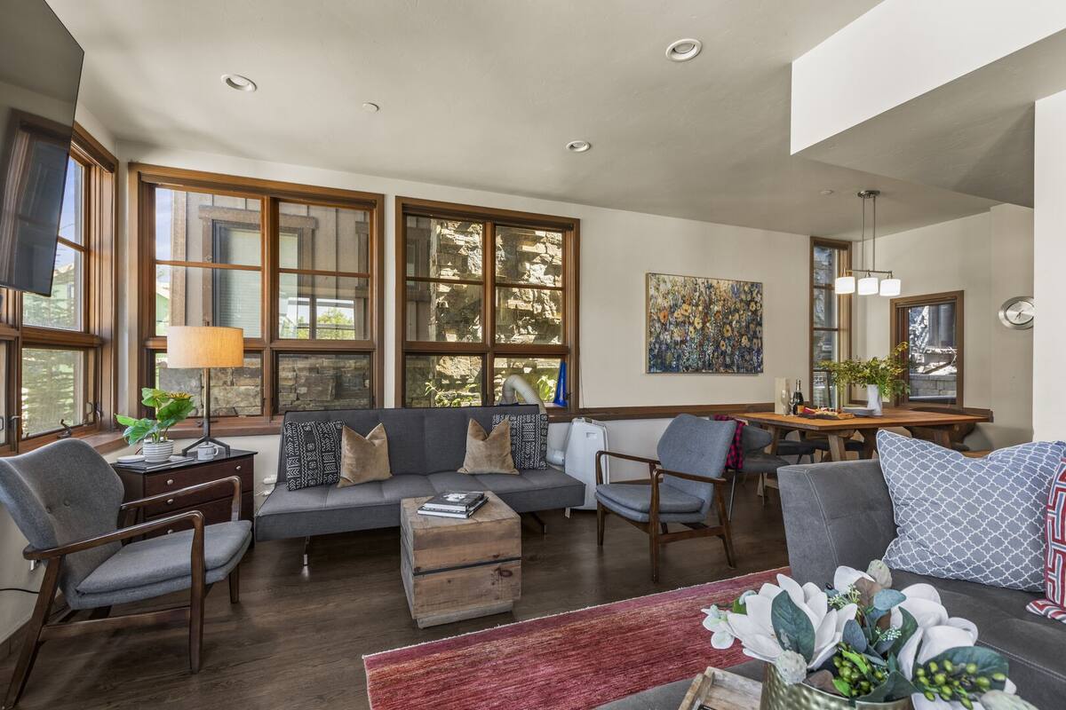 Residence image 2