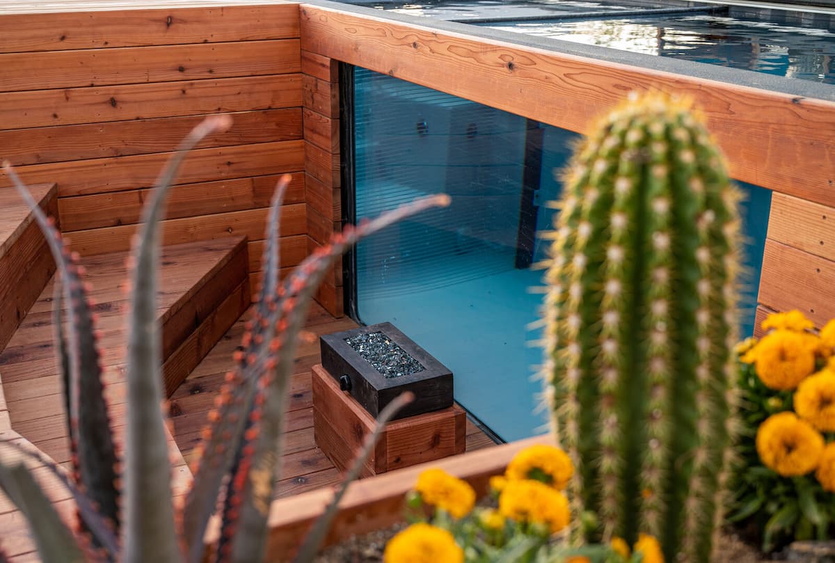 Outdoor pool + fire.