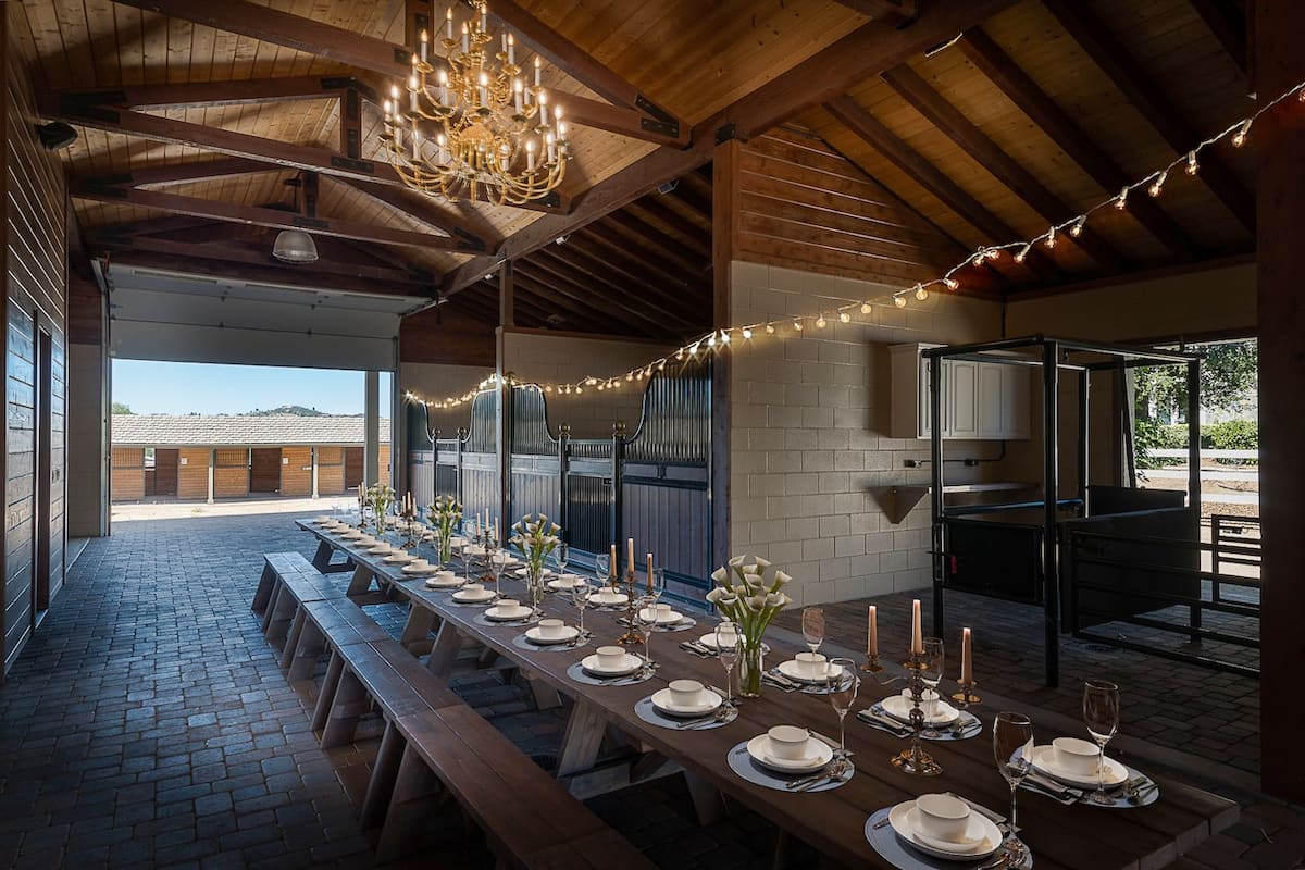 Huge dining area for all occasions