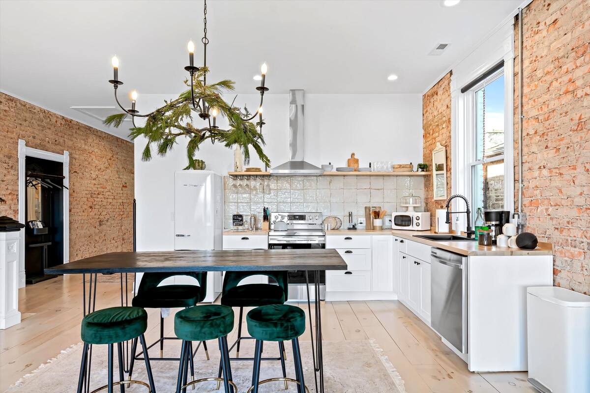 Residence image 3