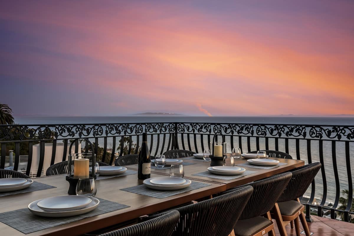 Outdoor dining on the patio with ocean views