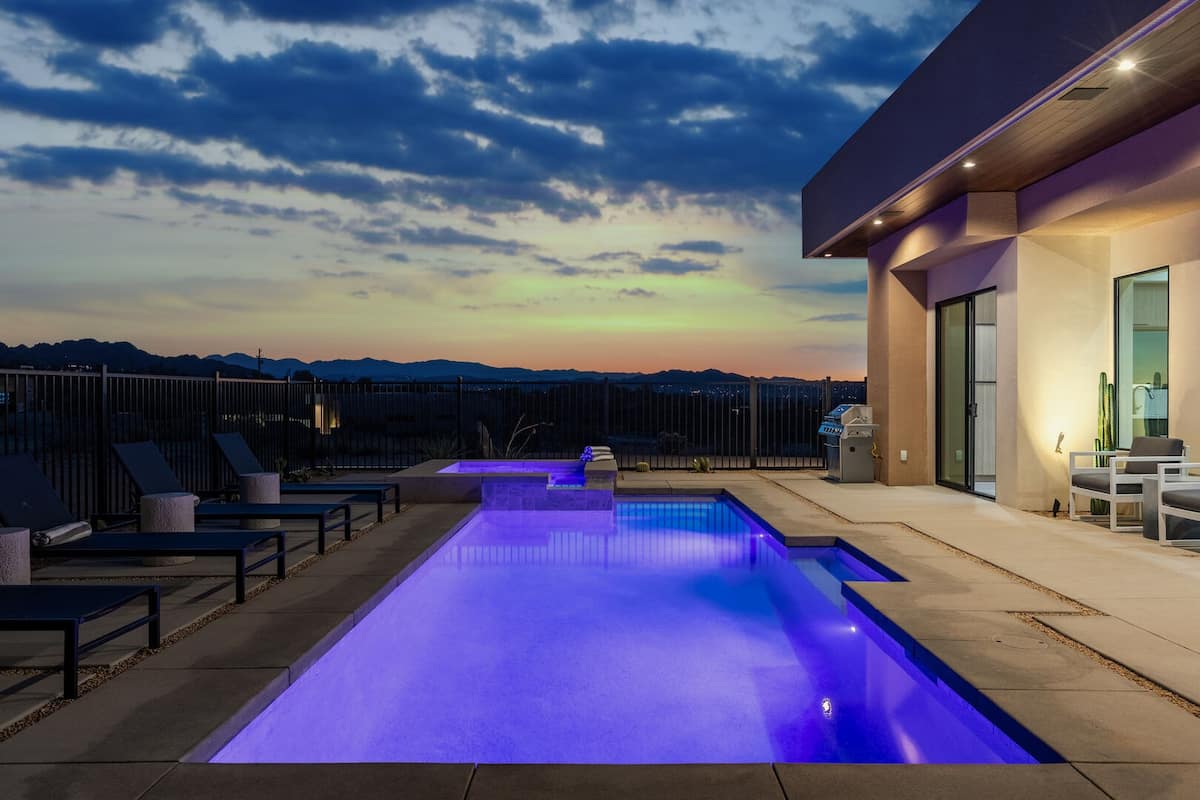Wide open views and warm minimalism at Panorama Villas
