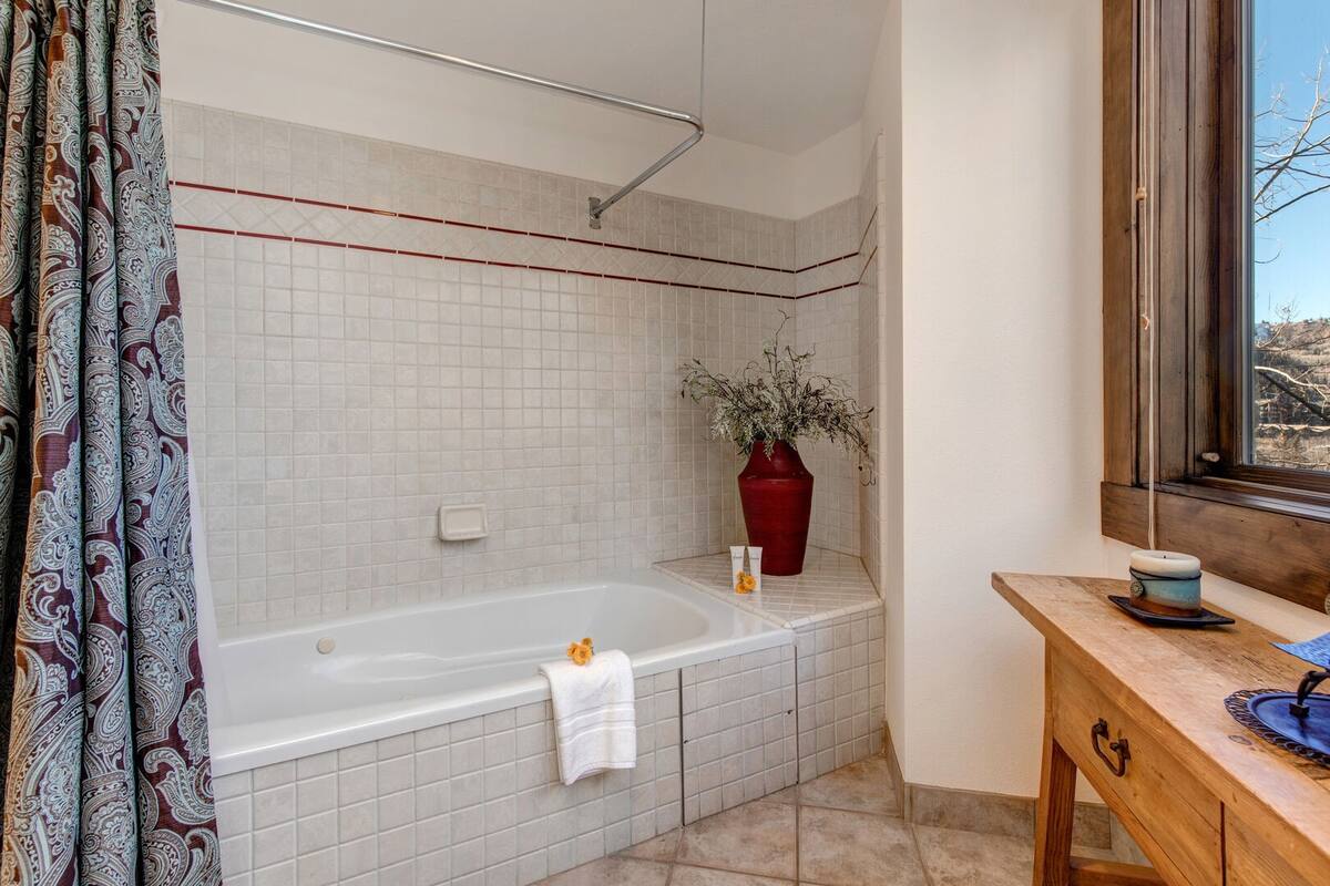 Residence image 3