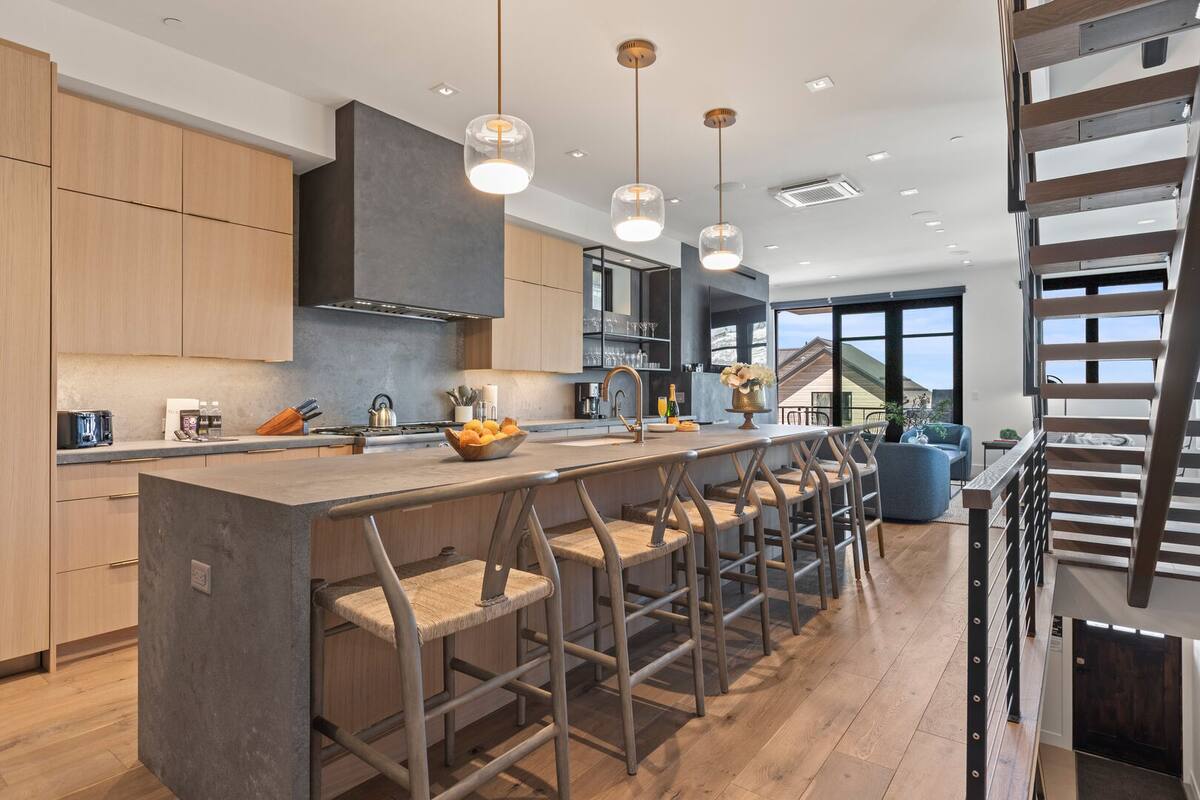 Residence image 1