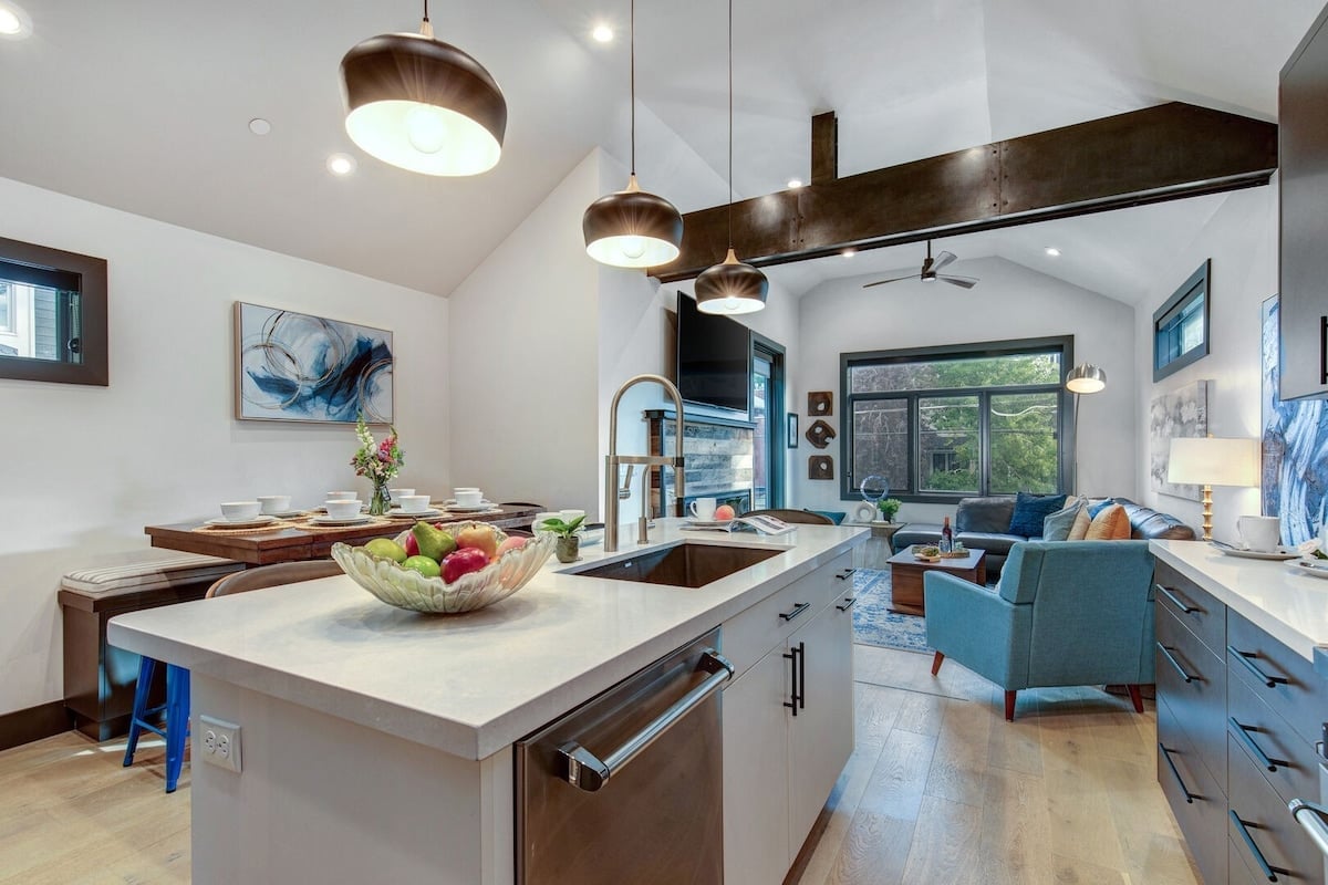 Residence image 2