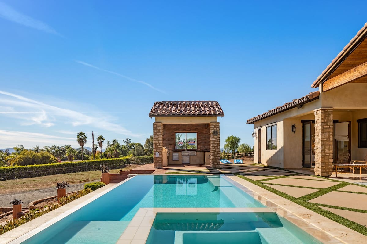 Residence image 2