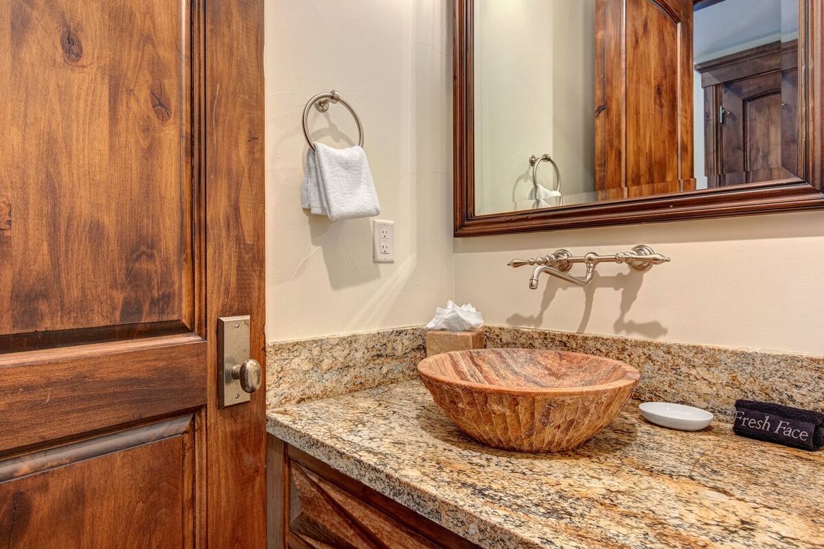 Residence image 3