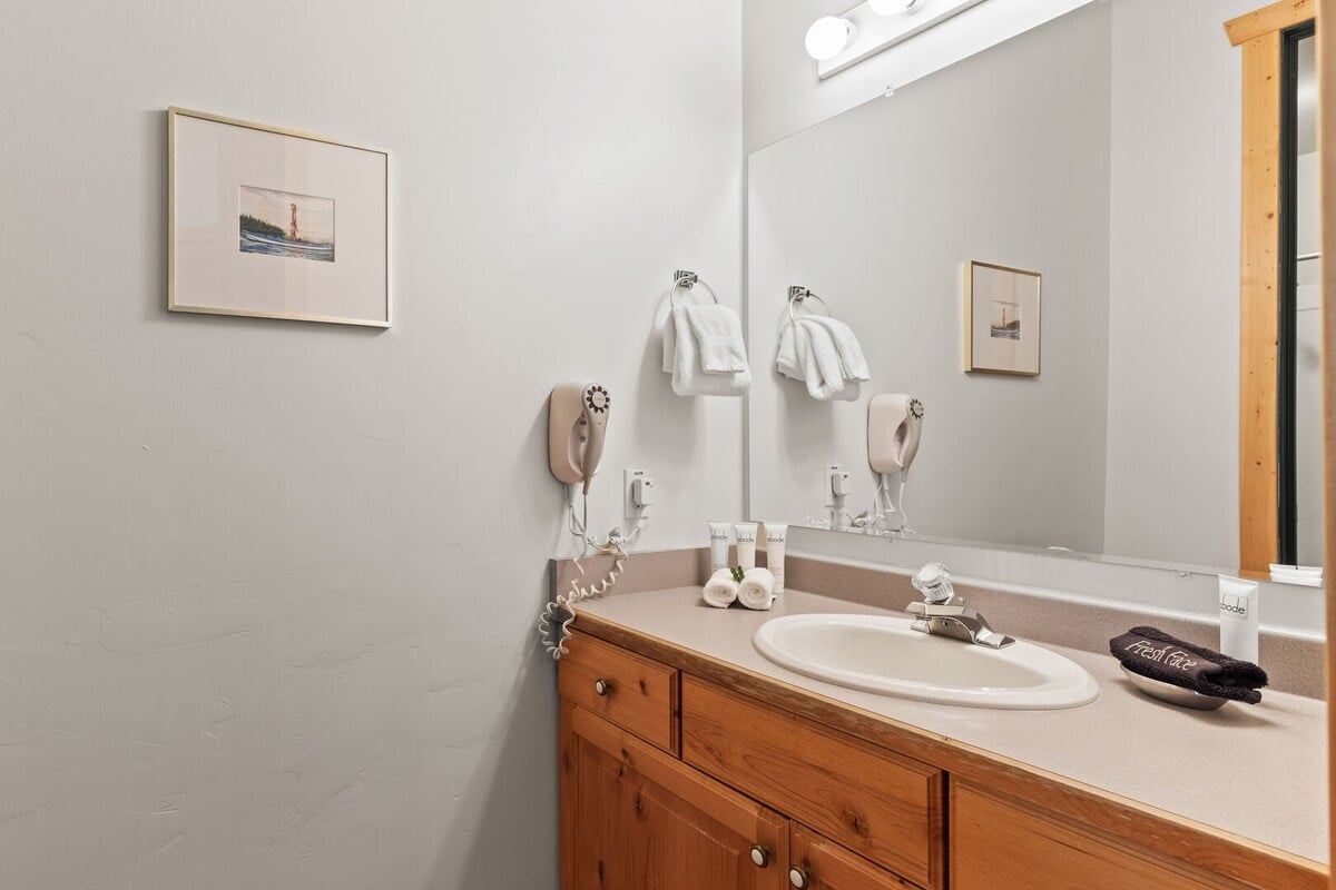Abode at Snow Cloud | Great Entertainment and Living Spaces in Lower Deer Valley! image 39