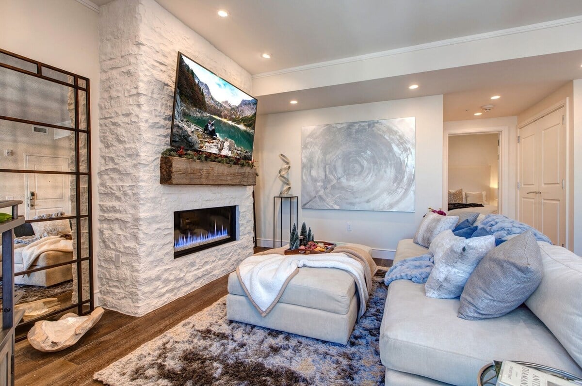 Residence image 2
