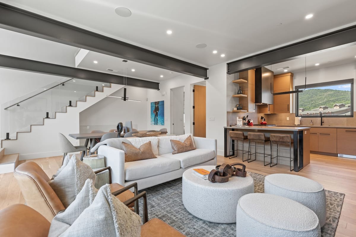 Residence image 3
