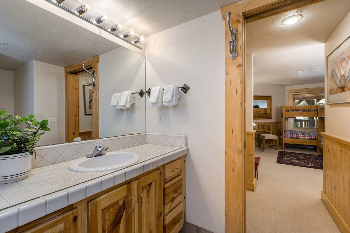 Residence image 1