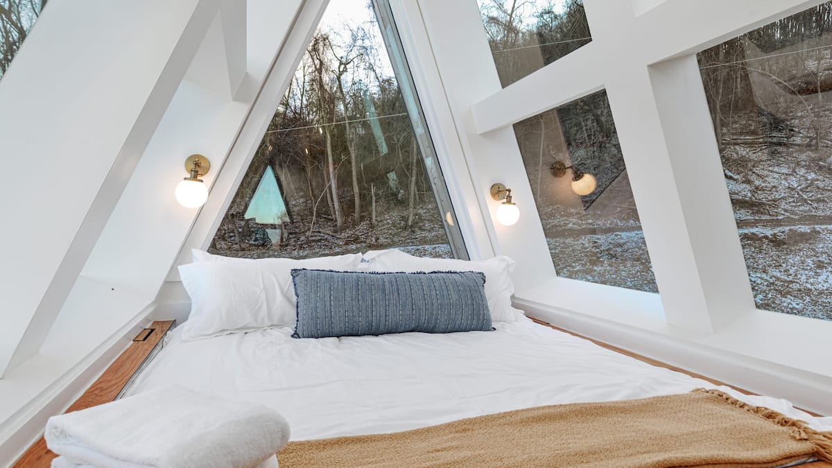 360 degrees of views from the sunken bed in the loft
