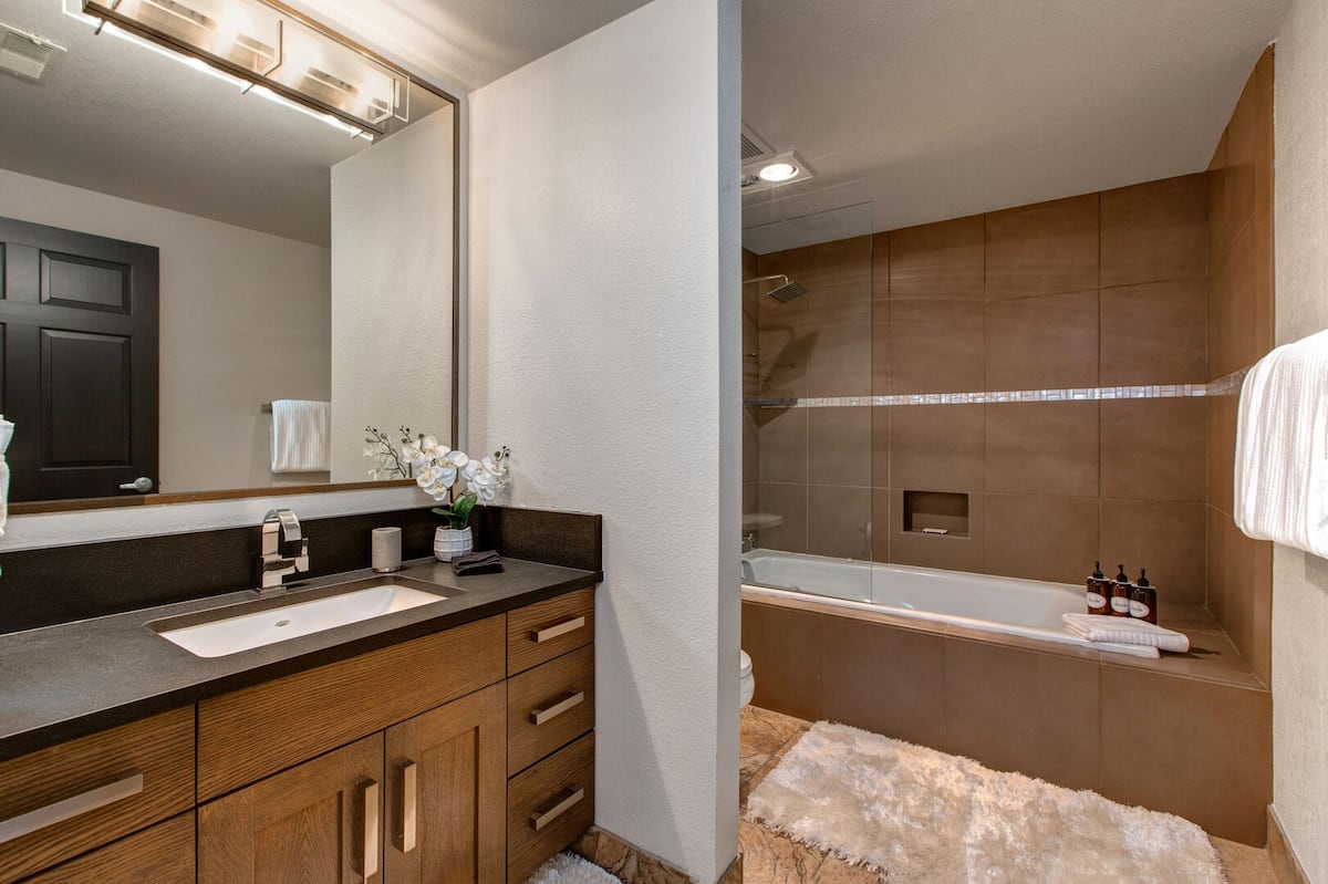 Residence image 3