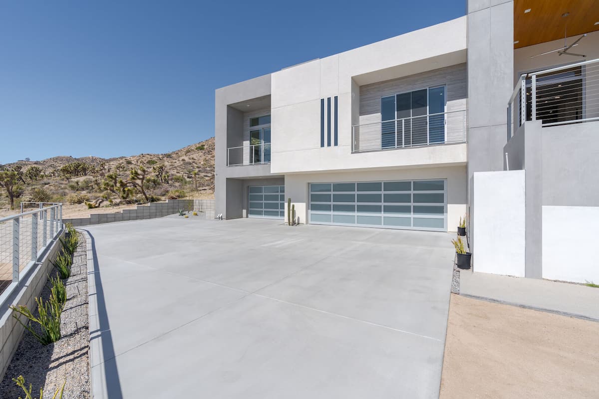 Wide driveway for multiple vehicles