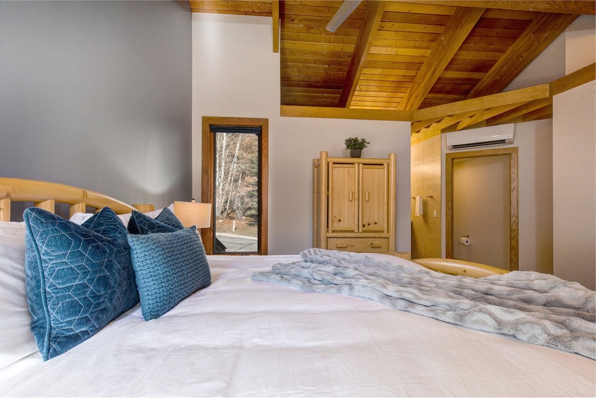 Abode at The Crux | Modern & Remodeled, Perfect Lower DV Location! image 23