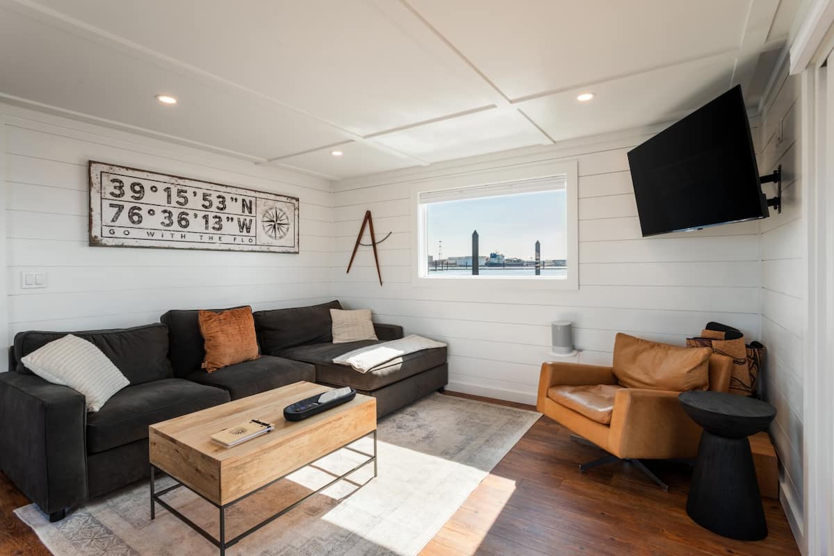 Residence image 3