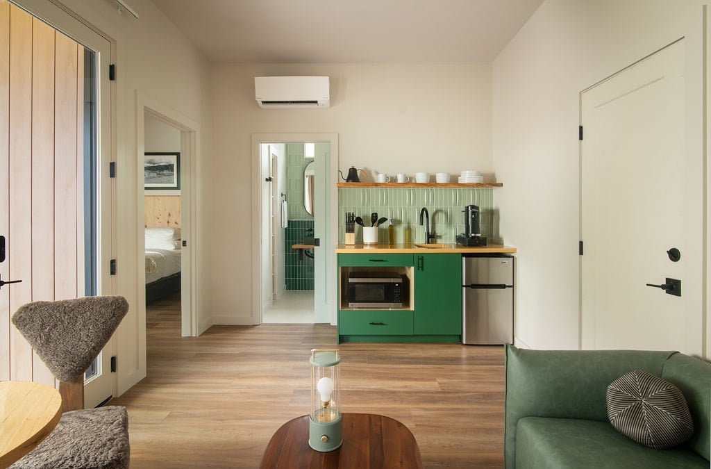 Stylish Duplex Retreat | Sleeps 4 image 8