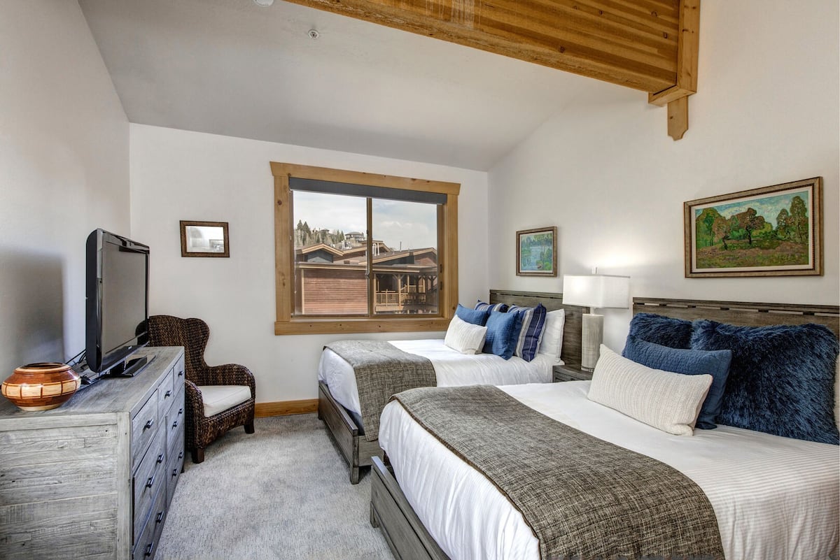 Residence image 1