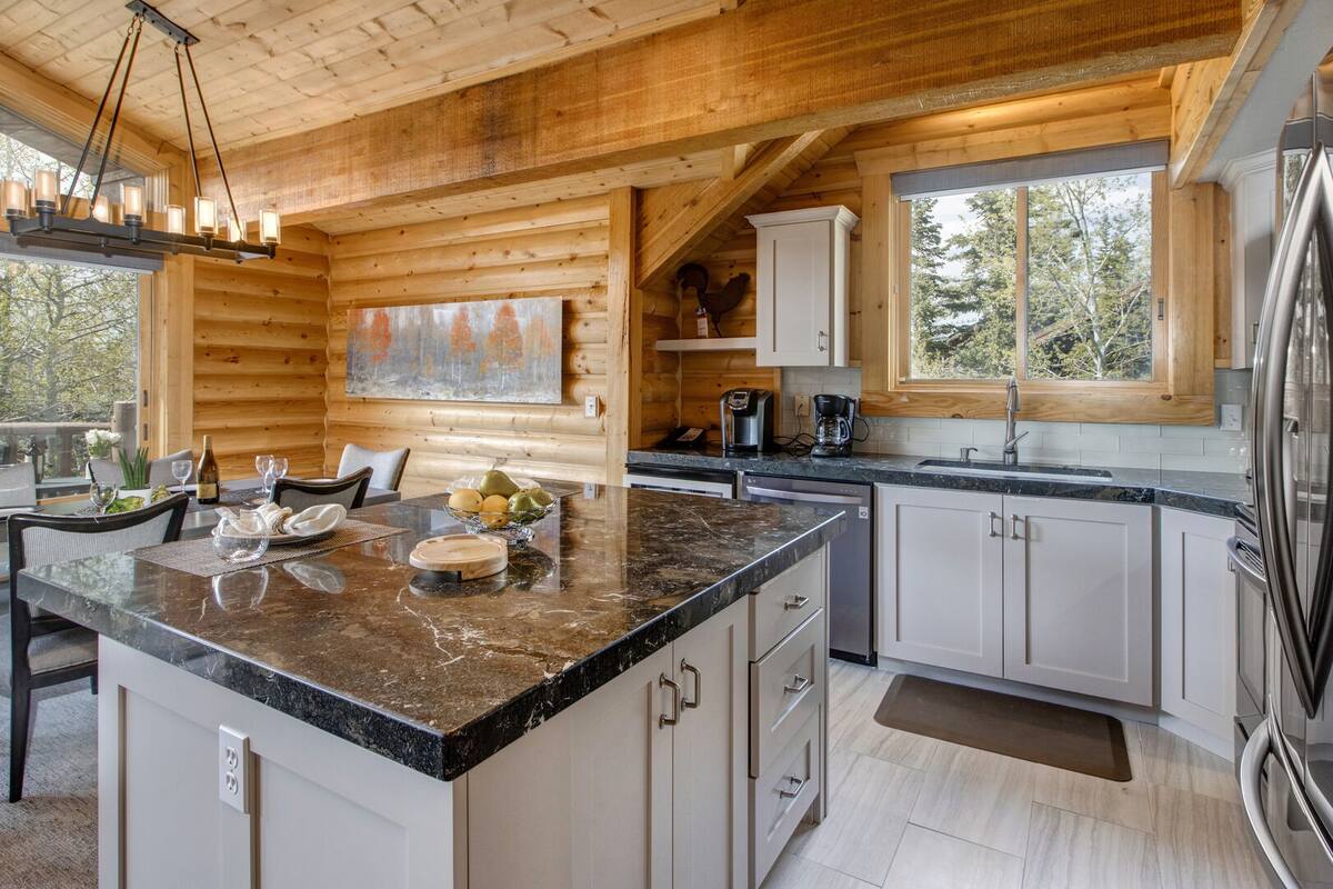 Residence image 2