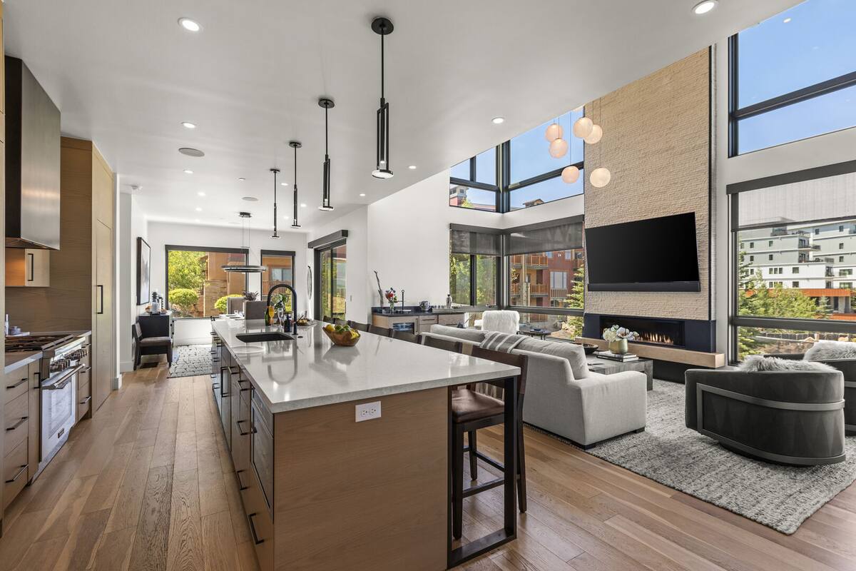 Residence image 3
