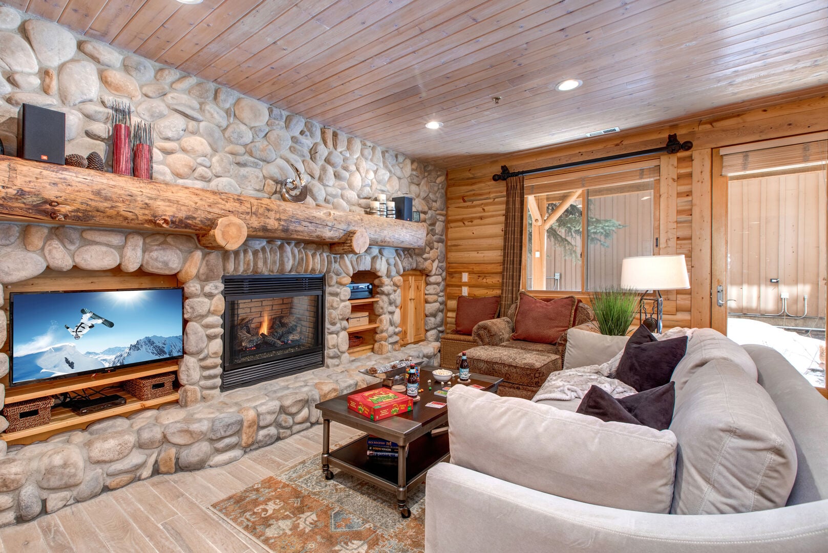 Slopeside comfort and quiet evenings in the heart of Deer Valley in Park City, UT