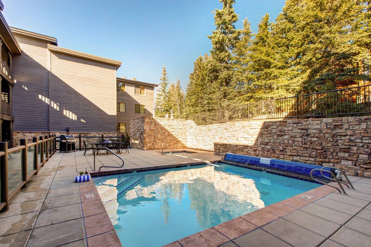 Residence image 4