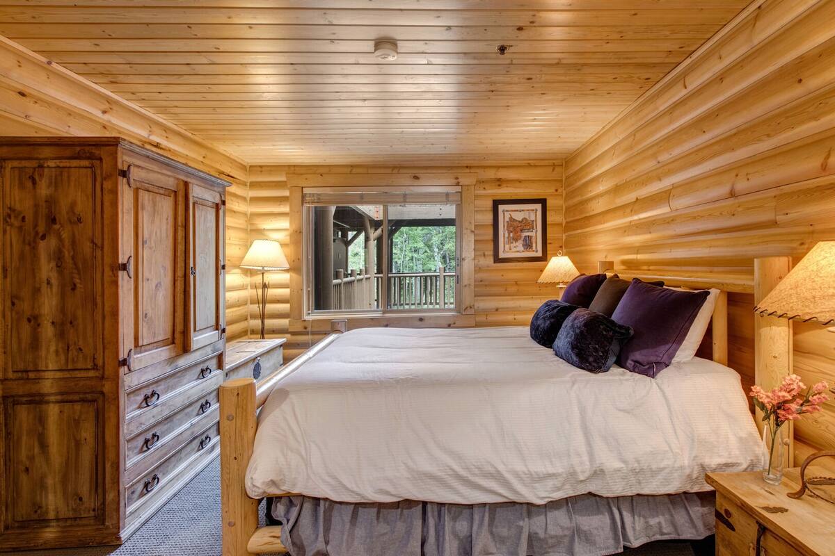 Residence image 3