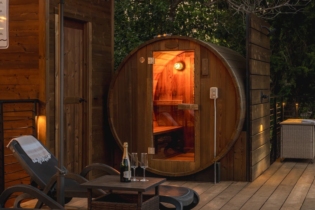 Luxury Tree House X Magical Romantic Forest! Pool! image 27