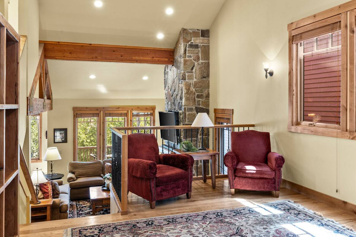 Residence image 3