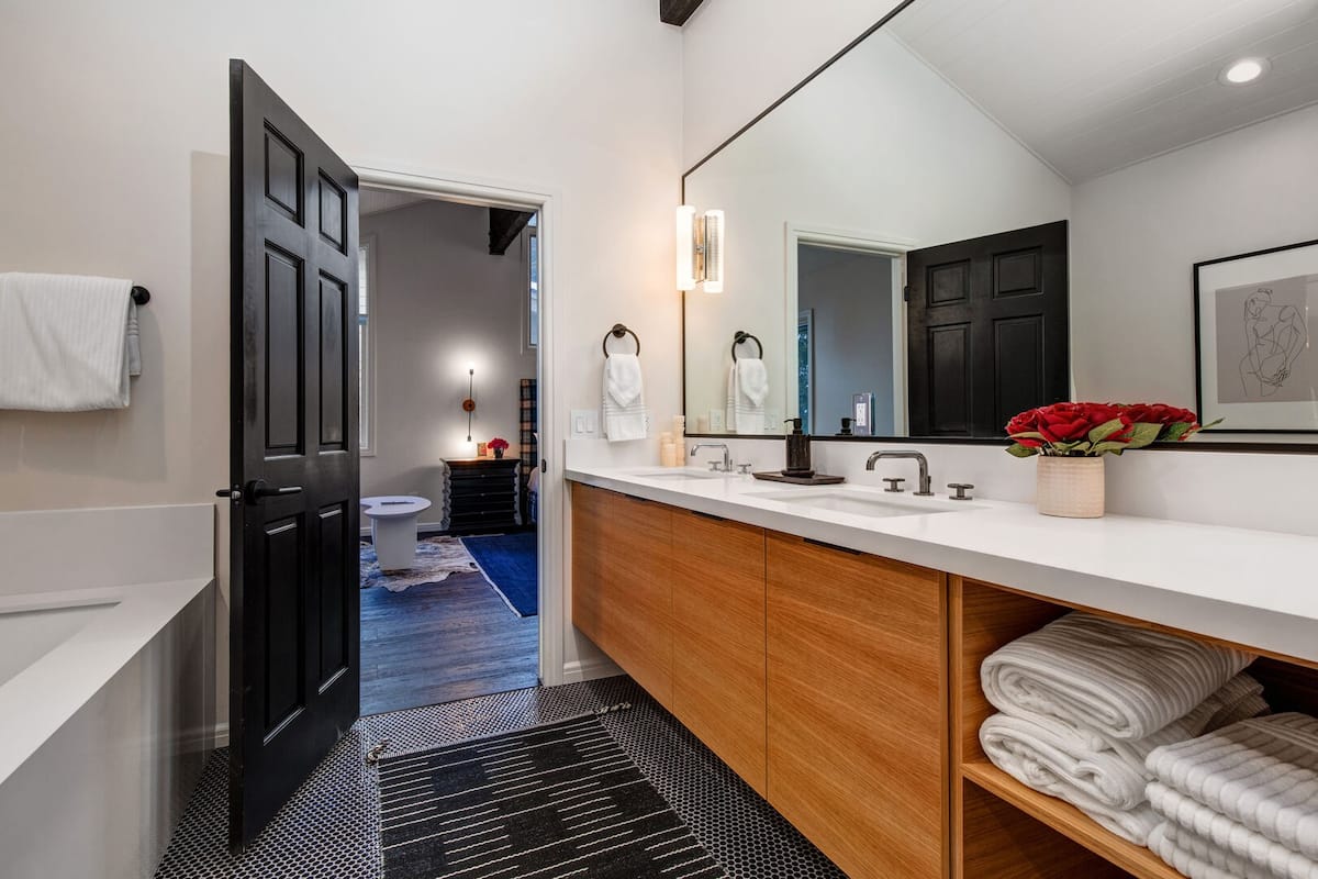 Residence image 3