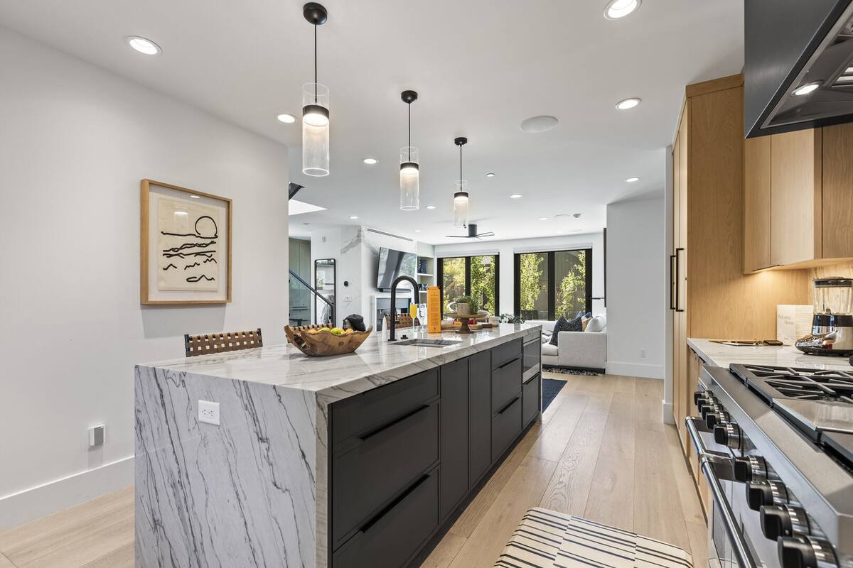Residence image 3