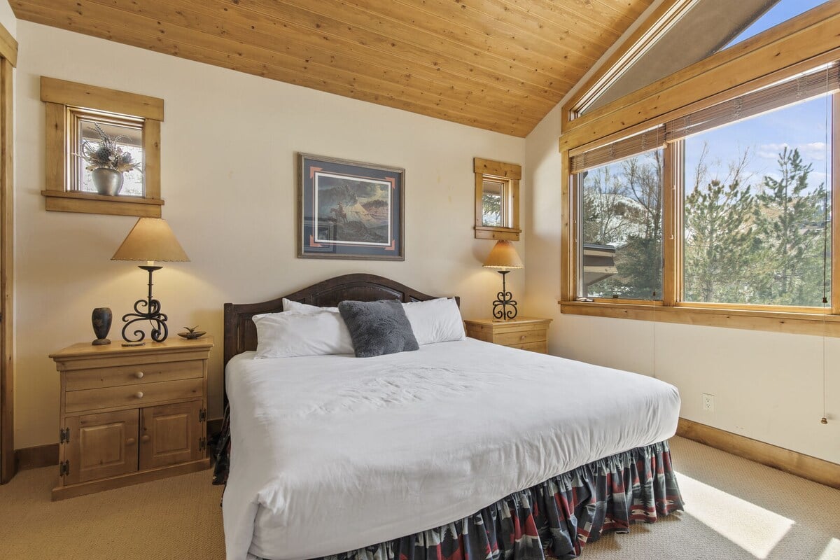 Abode at Arrowood | Best value in DV| No AC| Private Hot Tub! 3 Private Master Suites! image 22