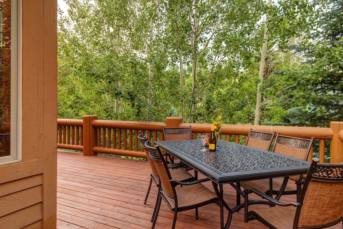 Abode at Arrowood | Best value in DV| No AC| Private Hot Tub! 3 Private Master Suites! image 41