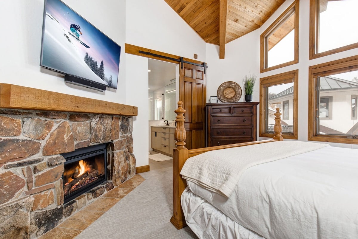 Abode at Ontario Lodge | Pristine Mountain Setting with Lodge Amenities image 21
