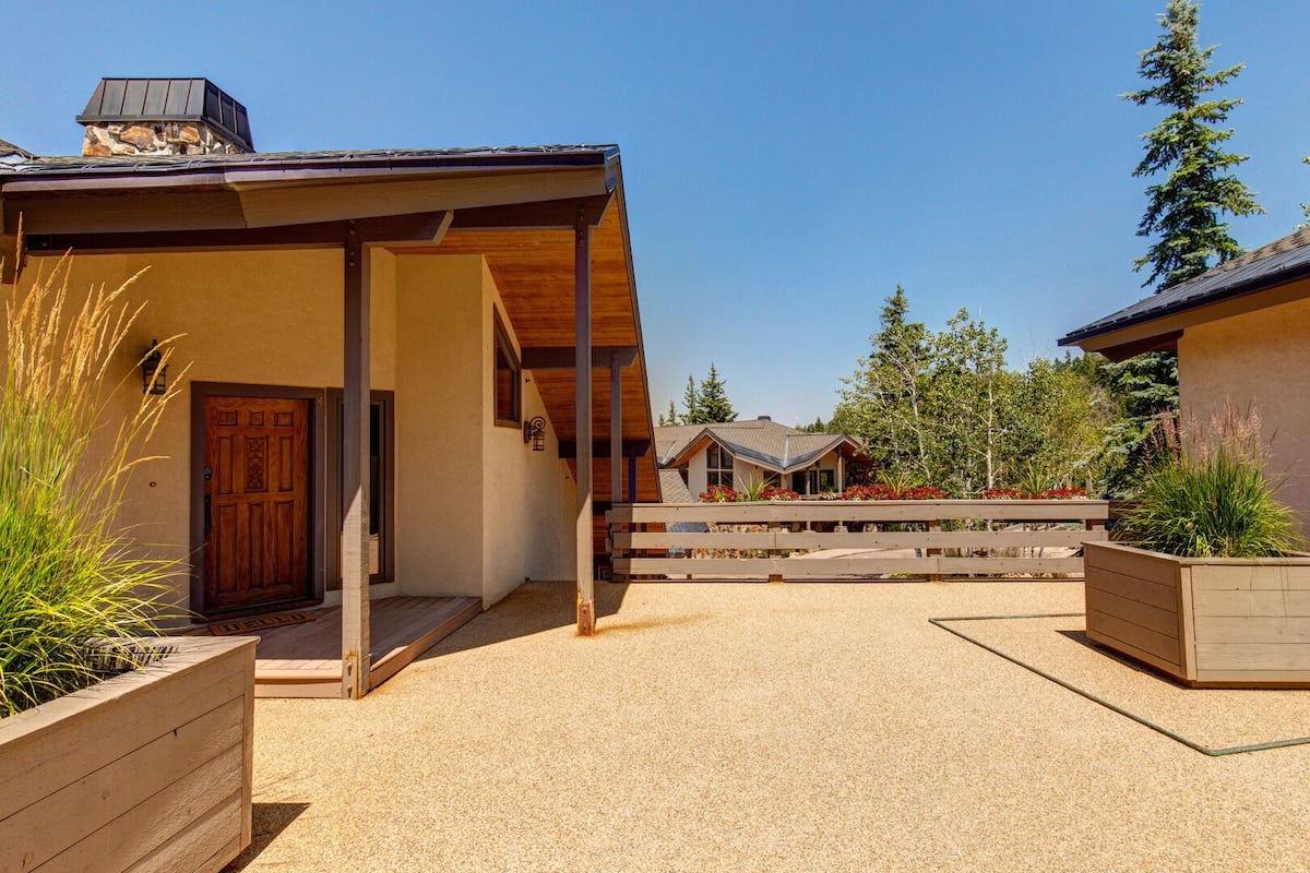 Abode at Ontario Lodge | Pristine Mountain Setting with Lodge Amenities image 47