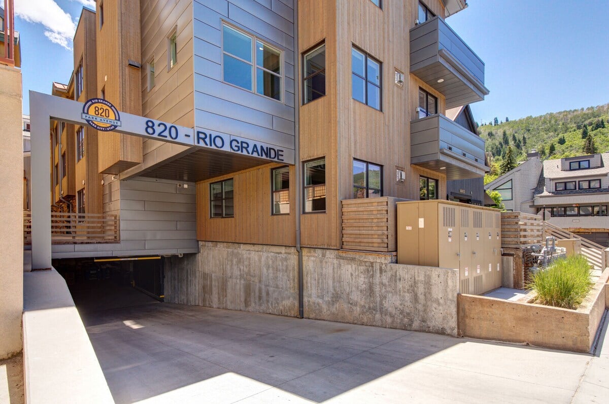 Abode at Rio Grande Villa | Large Roof Top Deck and Center of Main Street! image 26